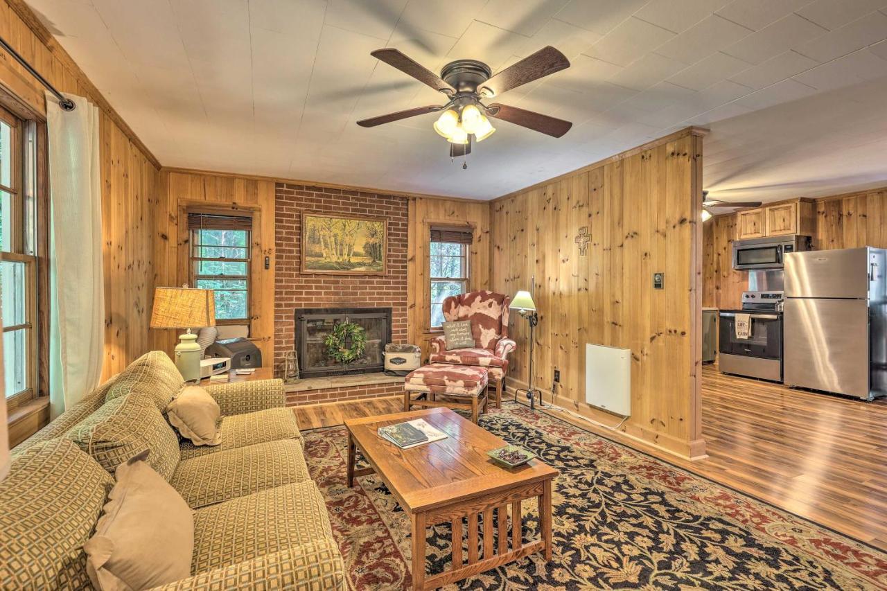 Peaceful Roaring Gap Retreat With Fire Pit And Patio! Villa Exterior foto