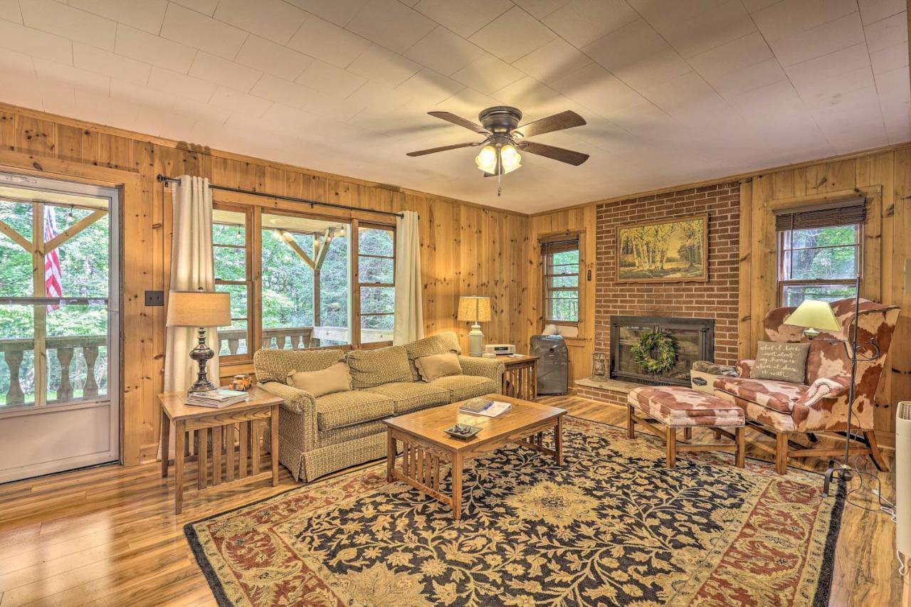 Peaceful Roaring Gap Retreat With Fire Pit And Patio! Villa Exterior foto