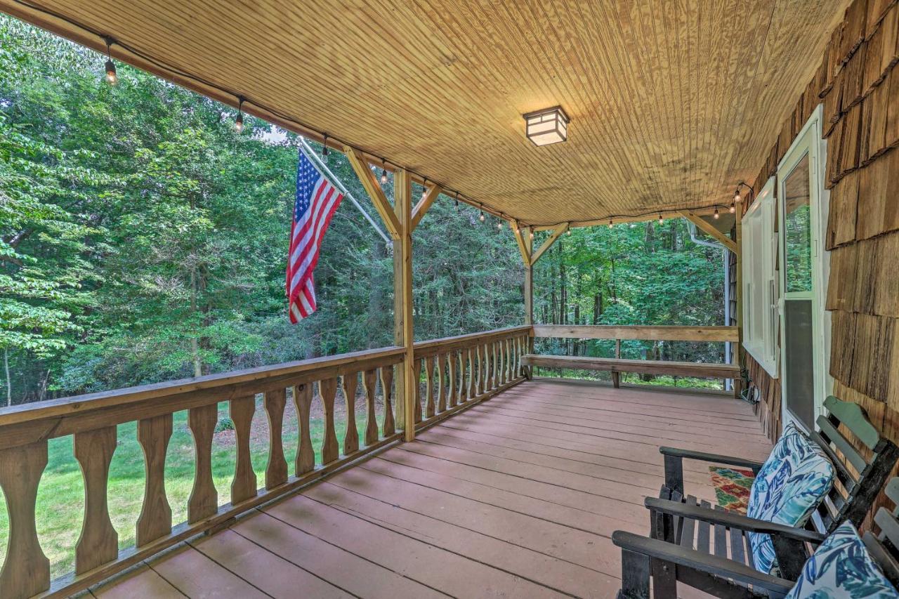 Peaceful Roaring Gap Retreat With Fire Pit And Patio! Villa Exterior foto