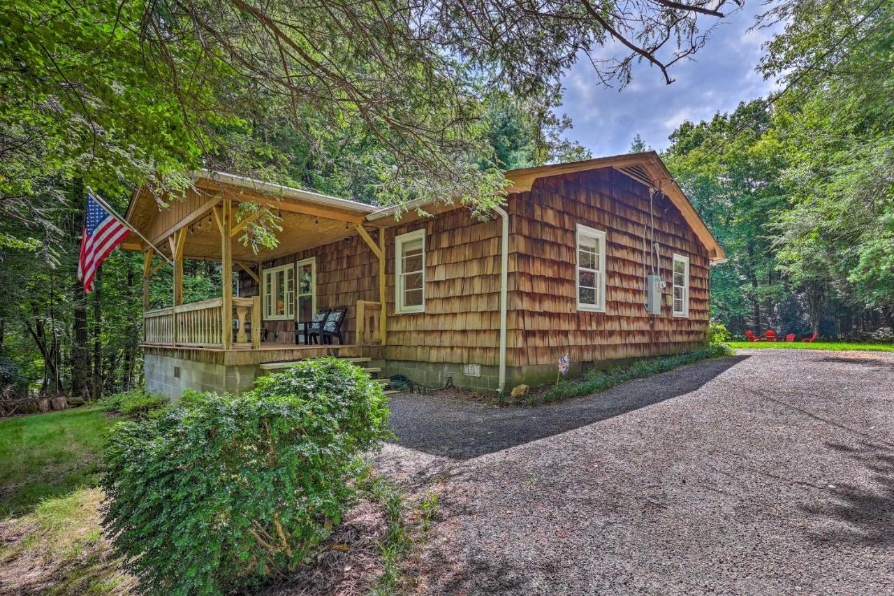 Peaceful Roaring Gap Retreat With Fire Pit And Patio! Villa Exterior foto